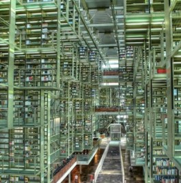 Futuristisch uitziende bibliotheekruimte