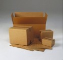 een foto van kartonnen dozen